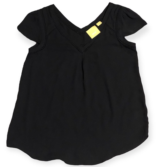 Maeve Anthropologie Solid Black V Neck Flutter Sleeve Eyelet Trim Blouse Size 6 - Picture 1 of 3